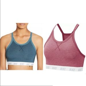 Bundle Nike swoosh medium support sports bras